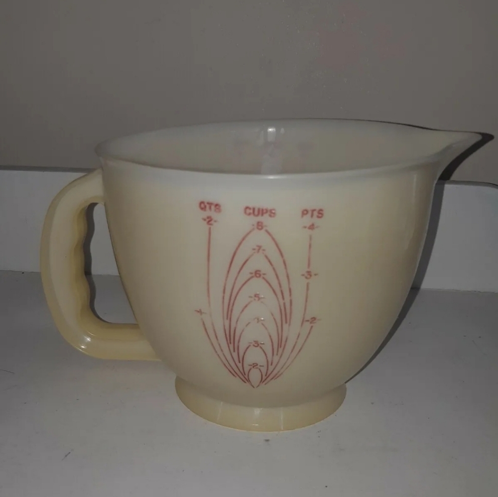 Vintage Tupperware Mix-N-Store 8 Cup Measuring Pitcher Batter Bowl Made in USA